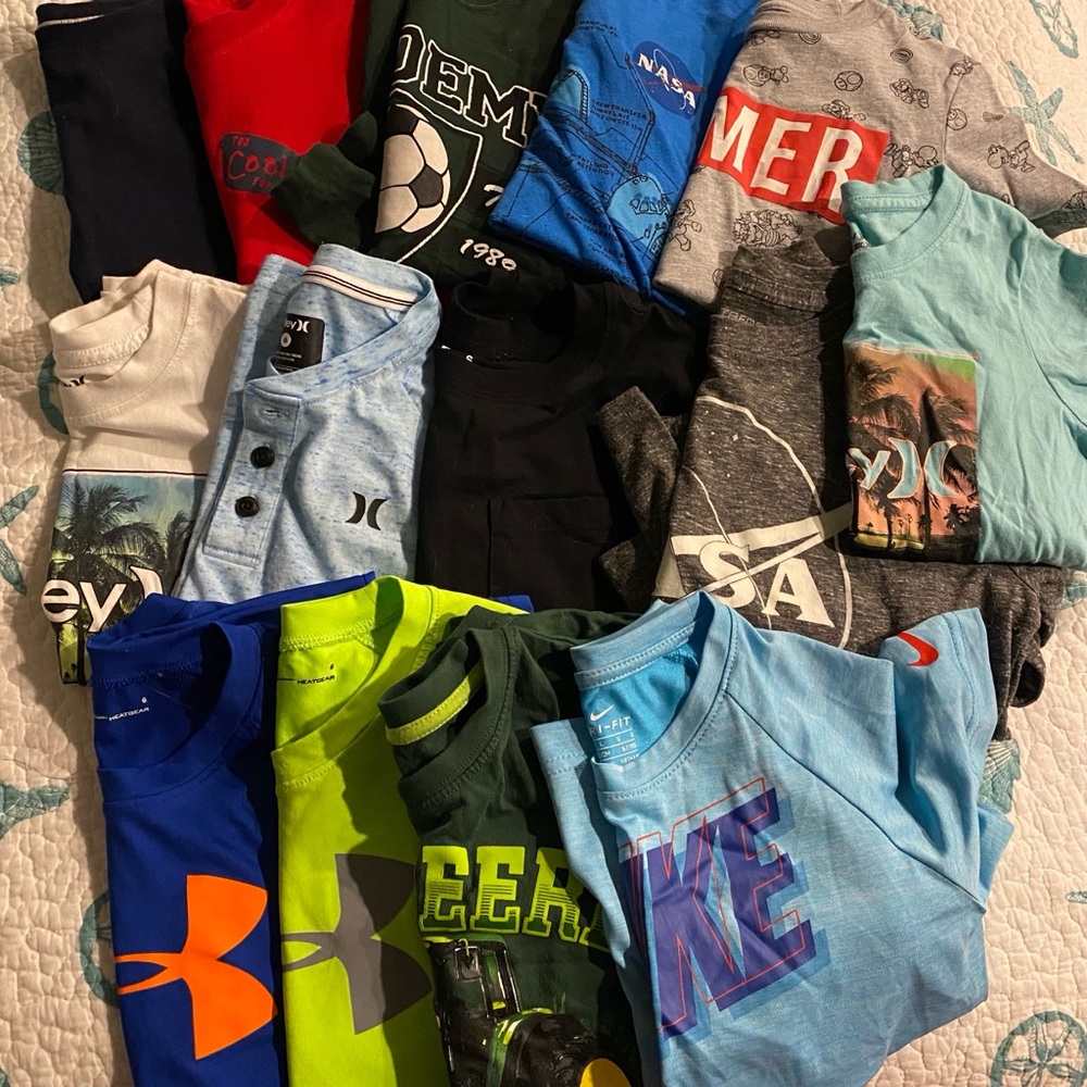 Boys Shirt Lot. Size 6/7.